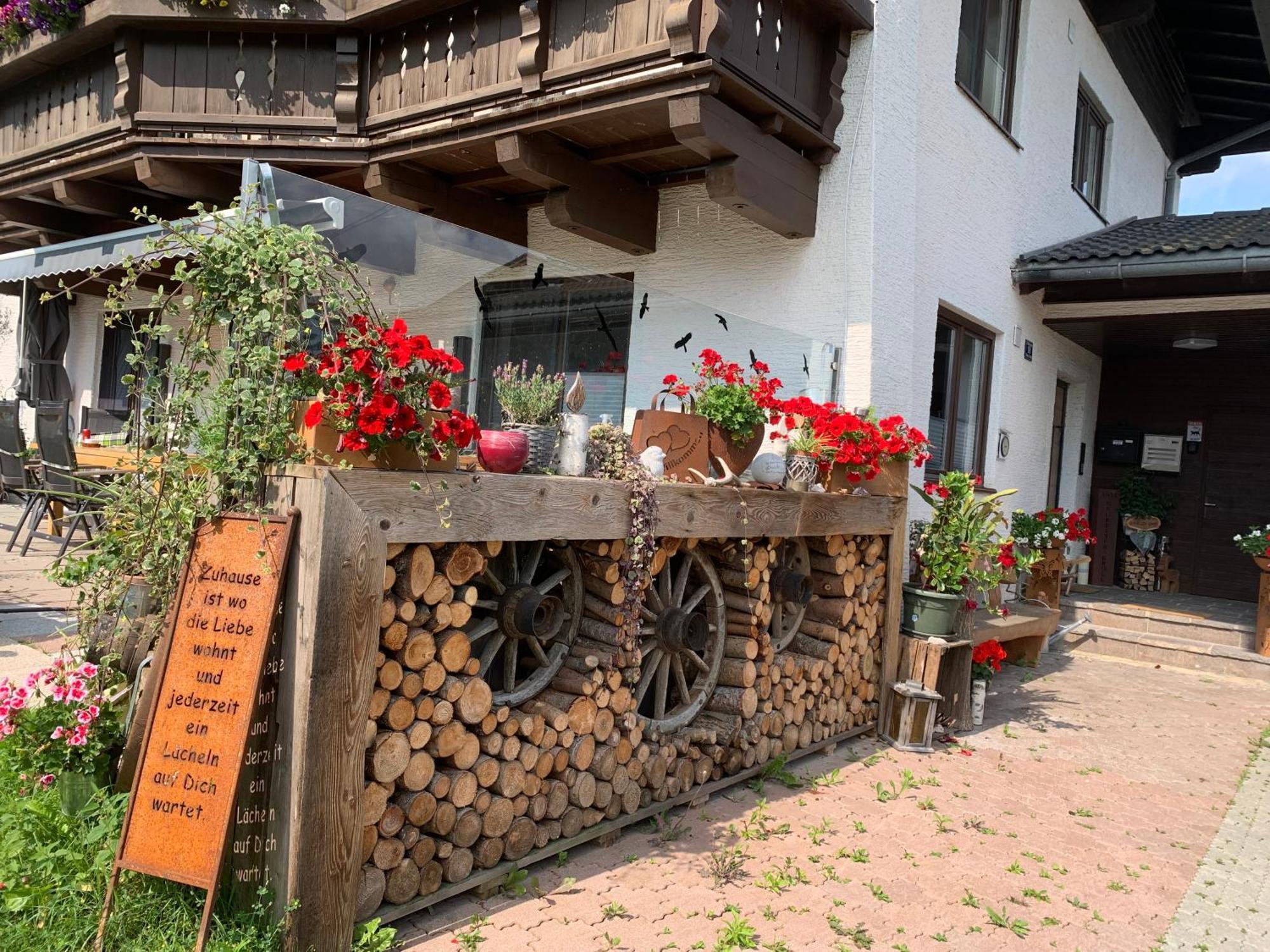 Ferienwohnung Bergblick Saalfelden Exterior foto