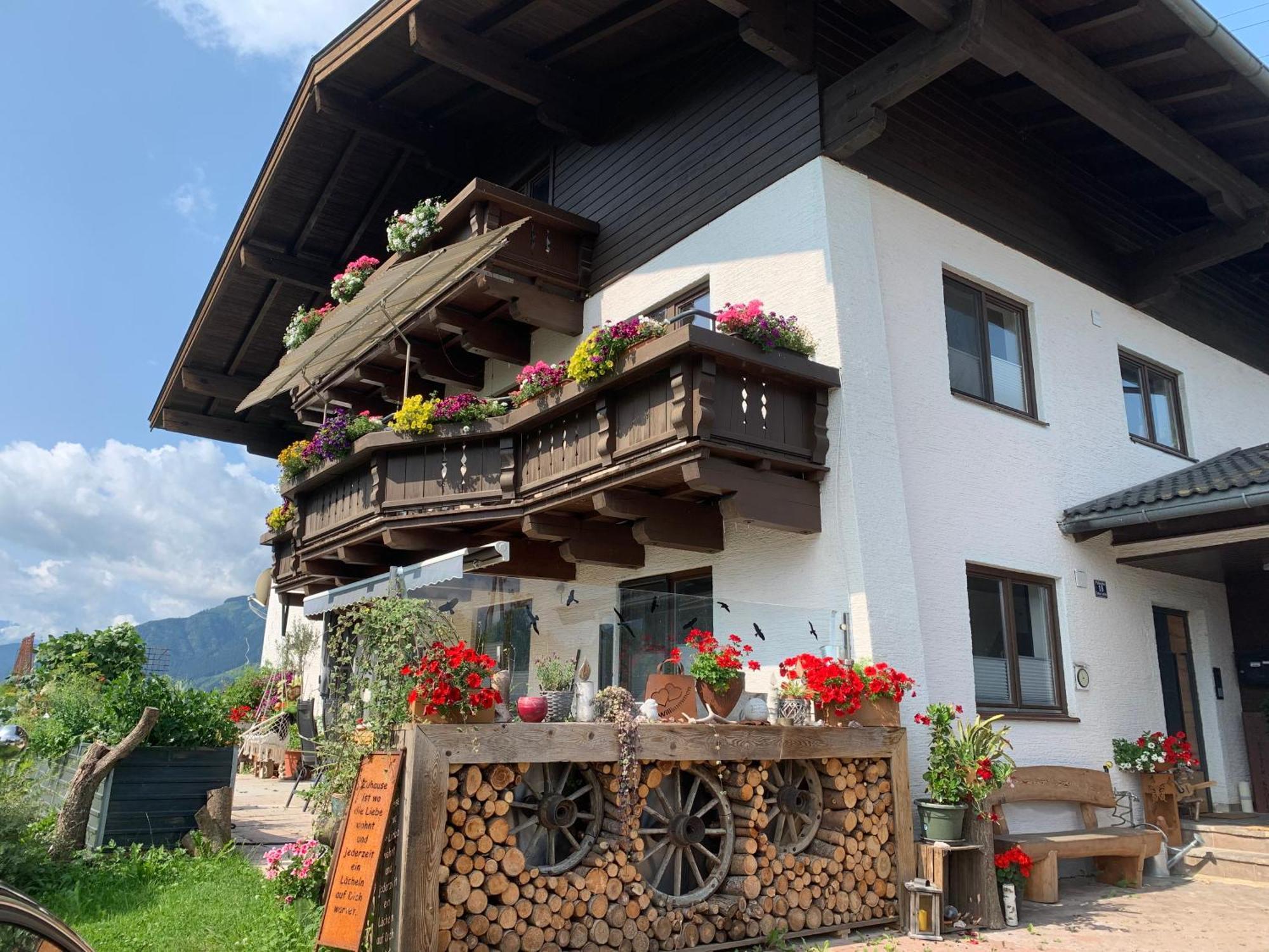 Ferienwohnung Bergblick Saalfelden Exterior foto